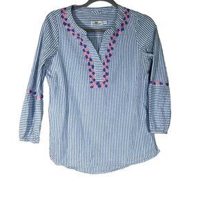 Vineyard Vines Popover Blouse XS Blue Seersucker Embroidered Accents